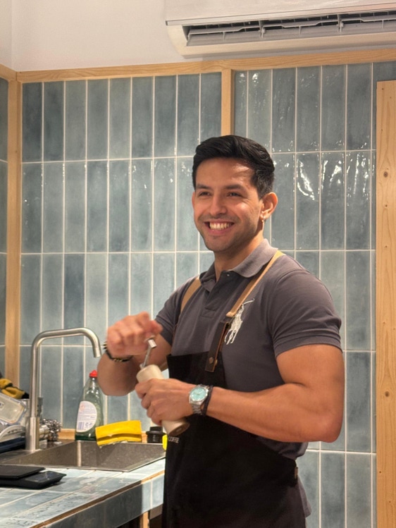 Carlos, Male (str), 25 to 30 yrs Looking in Gold Coast