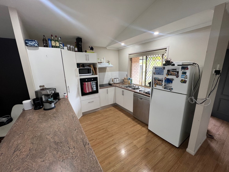 Share house Parkwood, Gold Coast 325pw, 4+ bedroom house