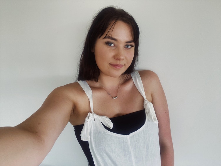 Tahlia, Female (str), 18 to 24 yrs Looking in Sydney