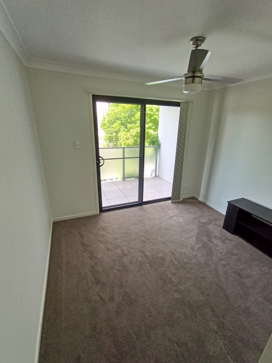 Share house Capalaba, Brisbane 260pw, 4+ bedroom house