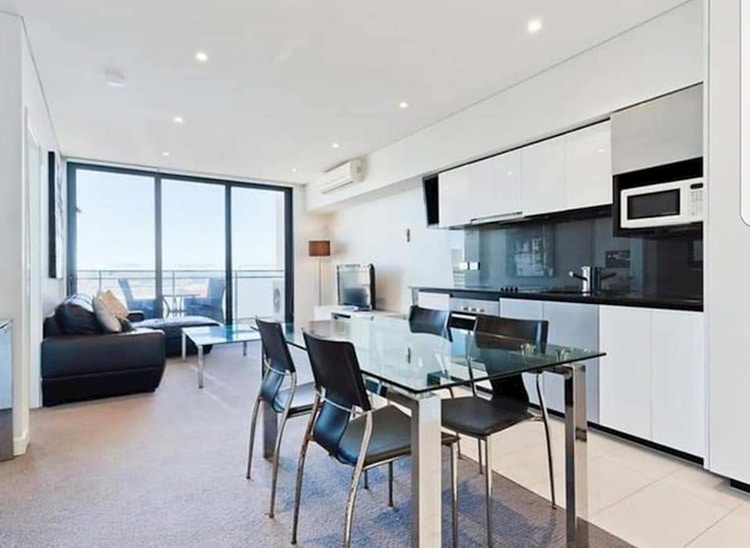 Share house Perth CBD, Perth 270pw, 2 bedroom apartment