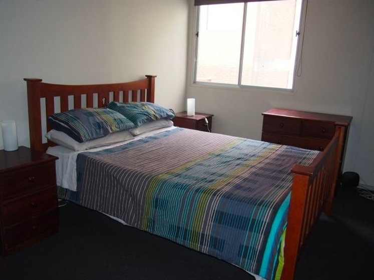 Share house Melbourne CBD, Melbourne 300pw, 2 bedroom apartment