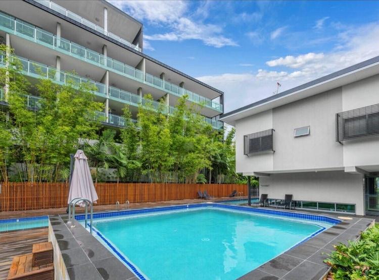 Share house West End, Brisbane 185pw, 3 bedroom apartment