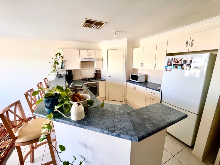 Share house Gardens, Adelaide 250pw, 3 bedroom house