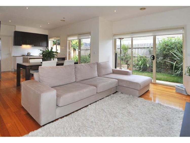 Share house Oak Park, Melbourne 160pw, 2 bedroom house