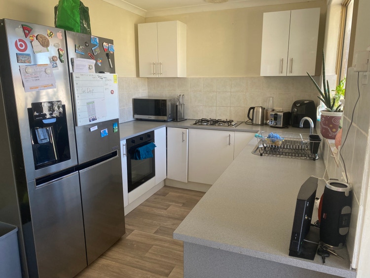 Share house Waikiki, Perth 200pw, 3 bedroom house FlatmateFinders