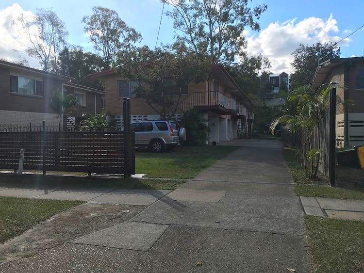 Share house Taringa, Brisbane 100pw, 3 bedroom apartment