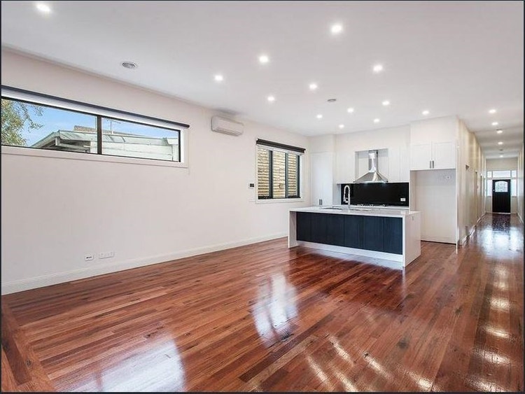 Share house Malvern, Melbourne 278pw, 3 bedroom house