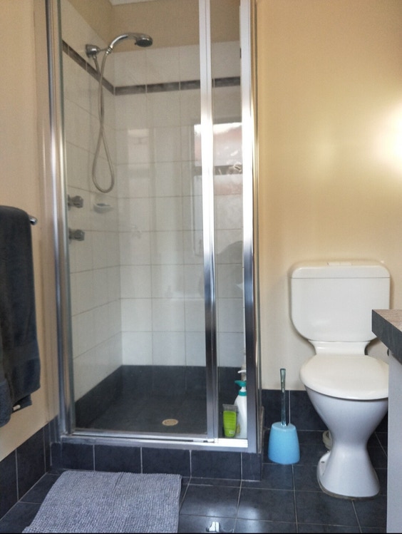 Share house East Victoria Park, Perth 250pw, 2 bedroom house