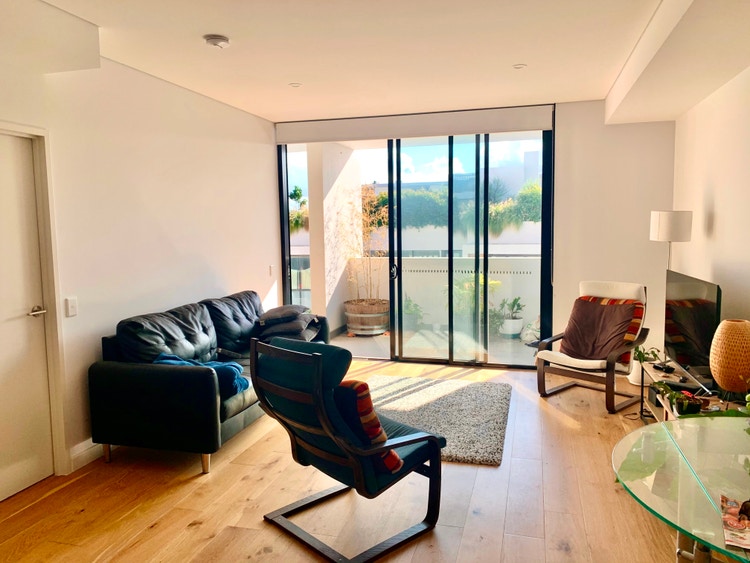 Share house St Peters, Sydney 280pw, 3 bedroom apartment