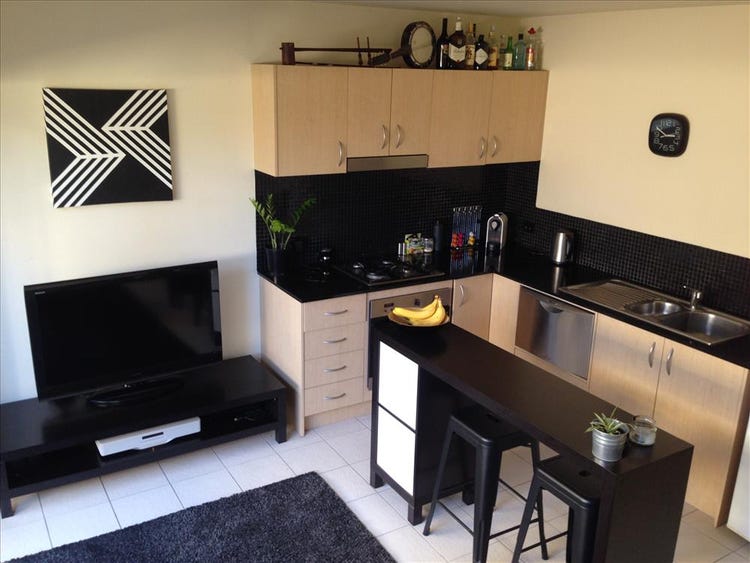 One bedroom apartment Fitzroy, Melbourne 425pw, 1 bedder/studio