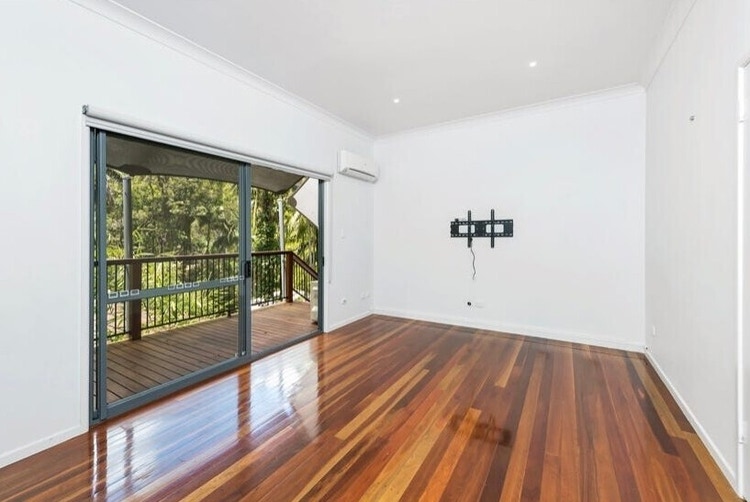 Share house Bardon, Brisbane 350pw, 4+ bedroom house