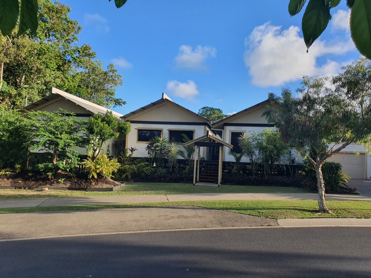 Share house Palm Cove, Cairns Region 205pw, 4+ bedroom house