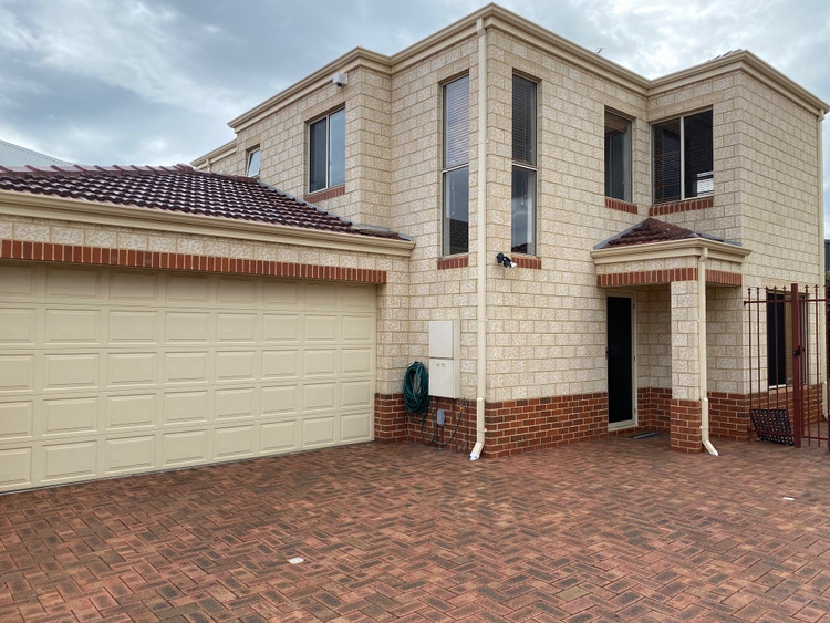 Share house Yokine, Perth 235pw, 3 bedroom house FlatmateFinders