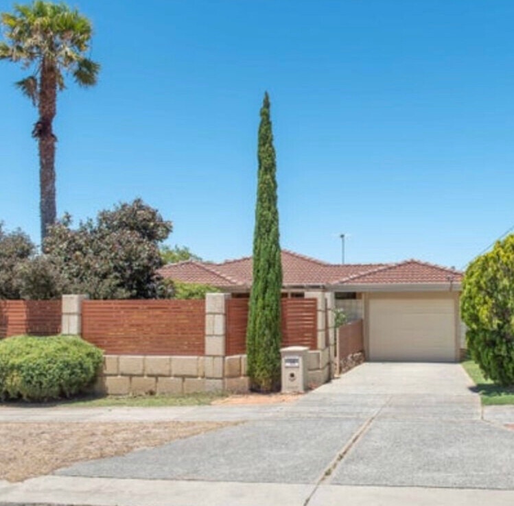 Share house Beldon, Perth 275pw, 3 bedroom house FlatmateFinders