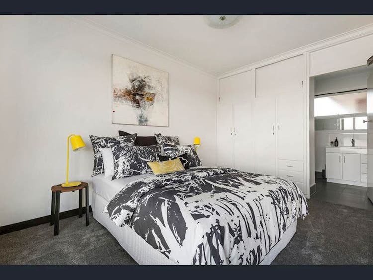 One bedroom apartment Fitzroy North, Melbourne 350pw, 1 bedder