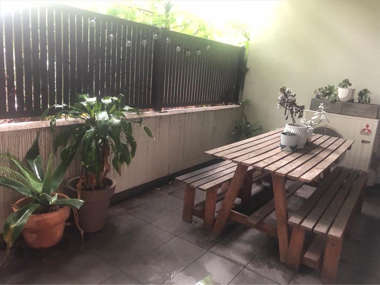 Share house Parkville, Melbourne 315pw, 2 bedroom apartment