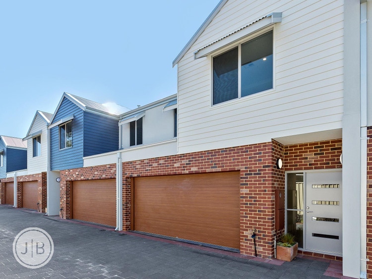 Share house Victoria Park, Perth 300pw, 3 bedroom house