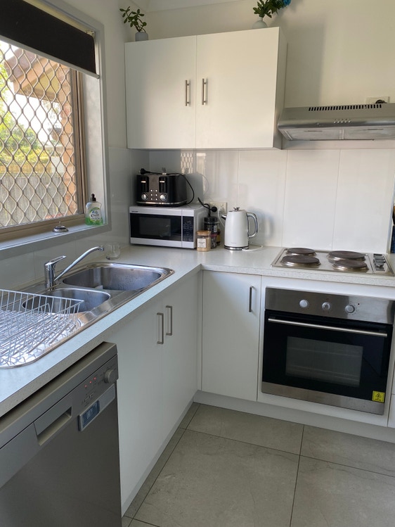 Share house Labrador, Gold Coast 280pw, 3 bedroom apartment
