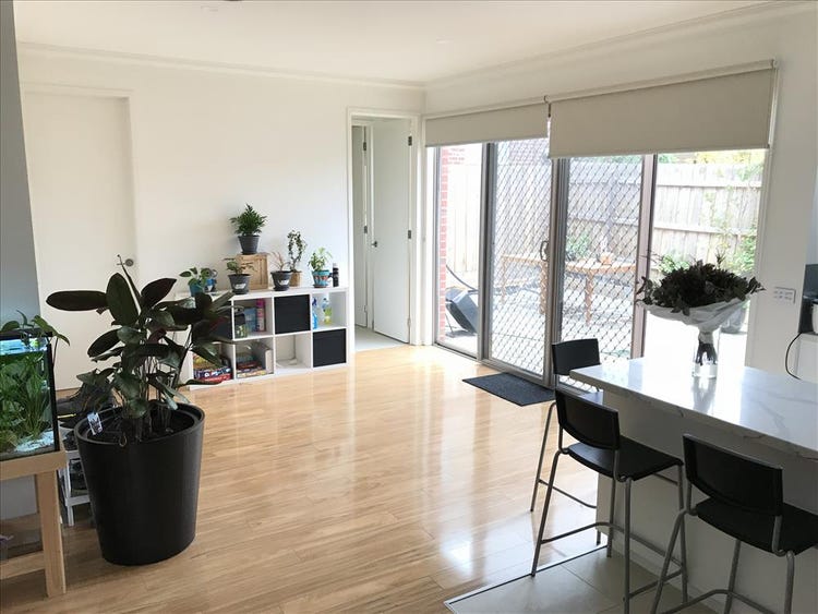 Share house Malvern East, Melbourne 300pw, 3 bedroom house