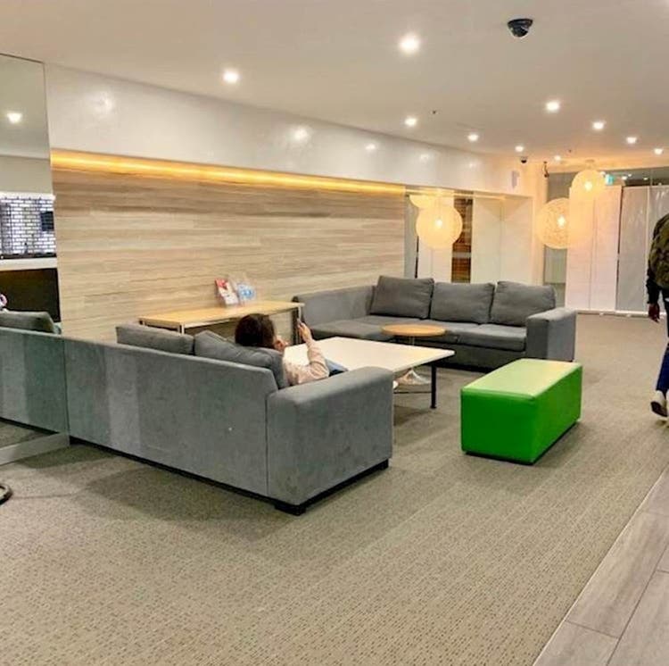 Share house Melbourne CBD, Melbourne 174pw, 3 bedroom apartment