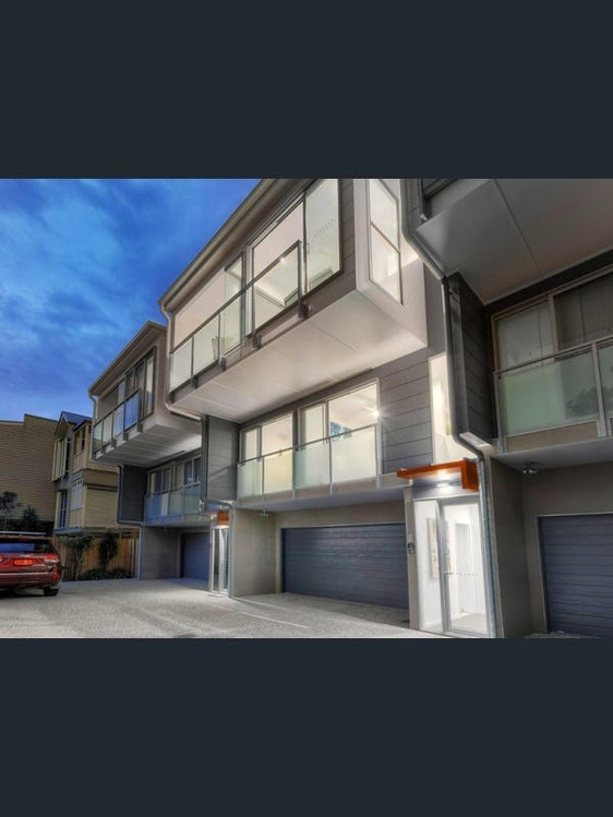 Share house Norman Park, Brisbane 250pw, 2 bedroom house