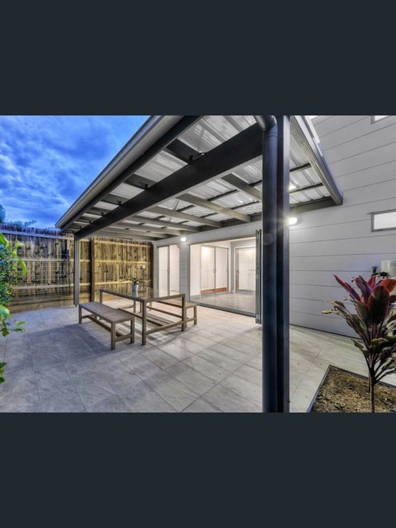 Share house Norman Park, Brisbane 250pw, 2 bedroom house
