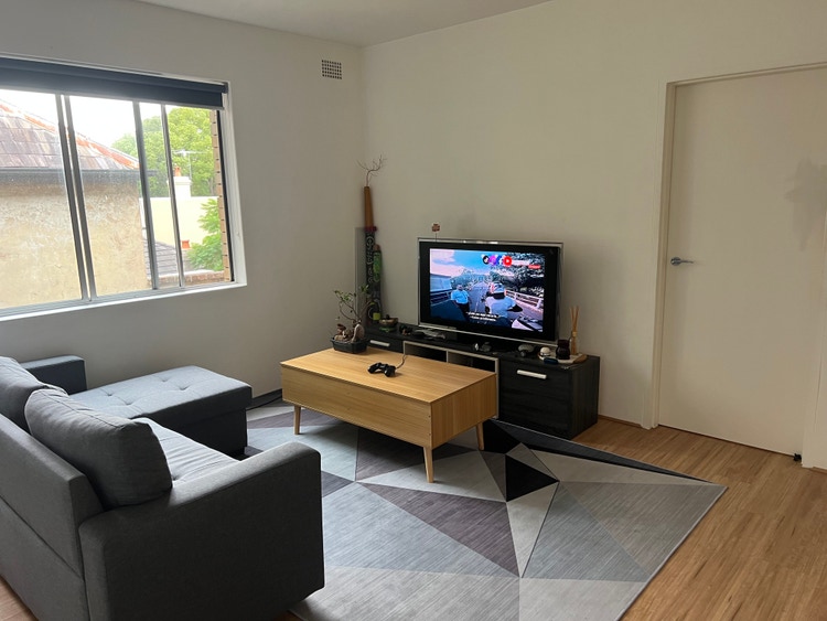 One bedroom apartment Annandale, Sydney 355pw, 1 bedder/studio