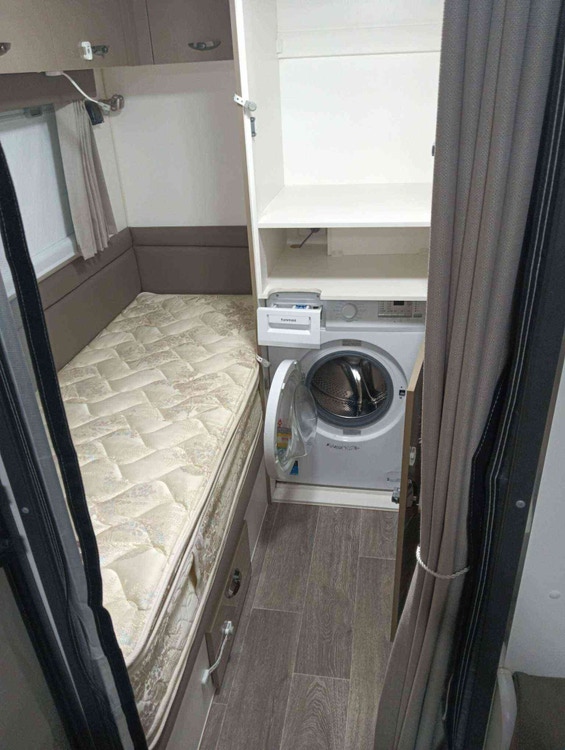 One bedroom apartment Lowood, Brisbane 250pw, 1 bedder/studio