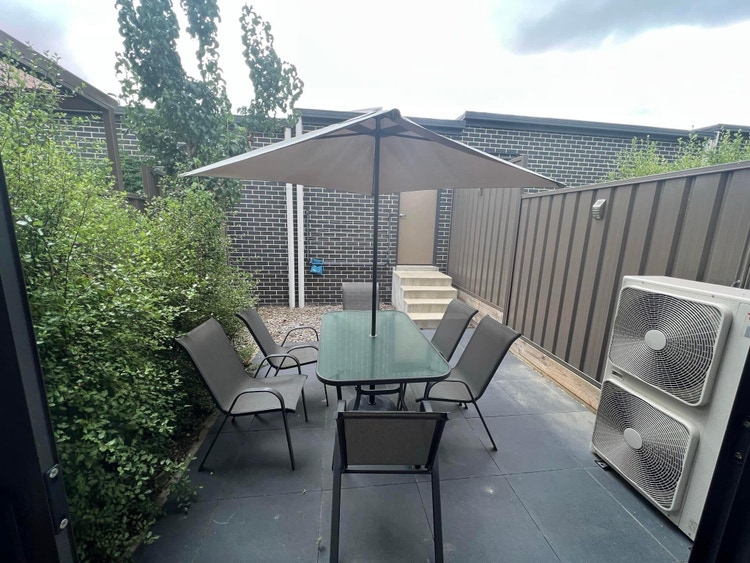 Share house Moncrieff, Canberra and ACT 250pw, 2 bedroom house