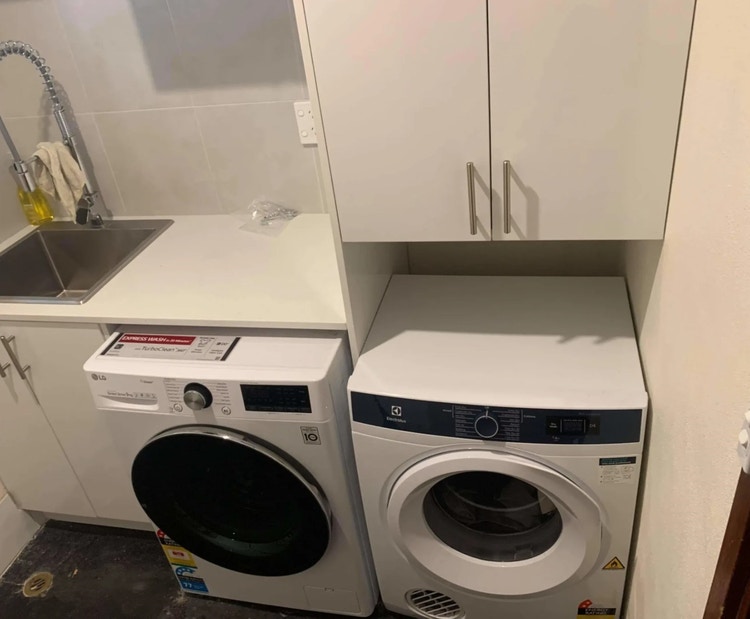 Share house Bentley, Perth 205pw, 3 bedroom house