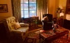 Front lounge / evening (b)