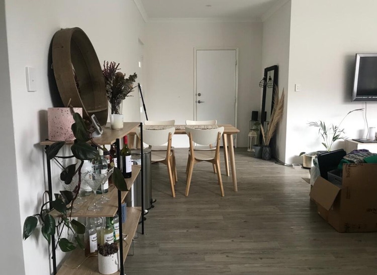 Share house Wilson, Perth 220pw, 4+ bedroom house FlatmateFinders