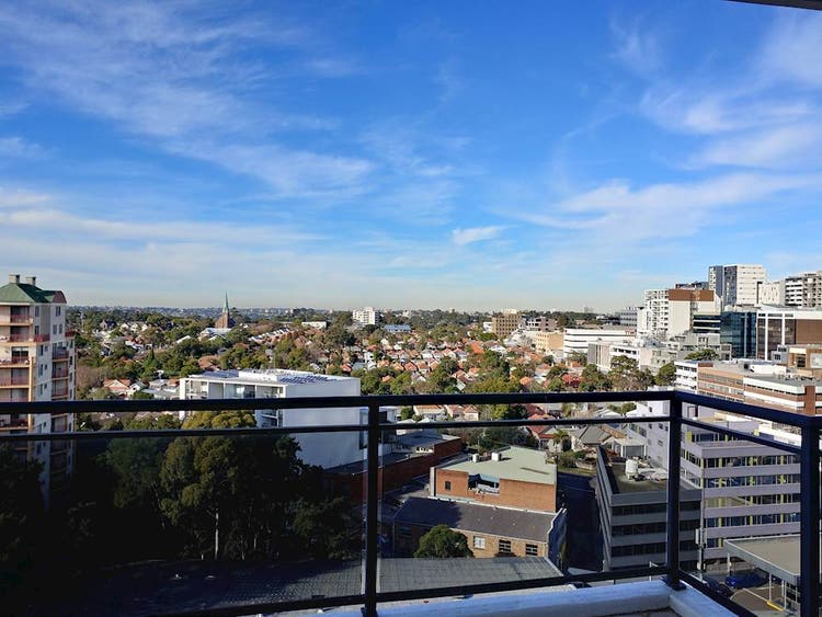 Share house St Leonards, Sydney 275pw, 3 bedroom apartment