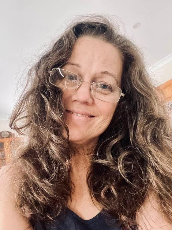 Liza, Female (str), 41 yrs + Looking in Central Coast
