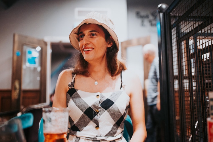 Darcy, Female (gay/bi), 25 to 30 yrs Looking in Canberra