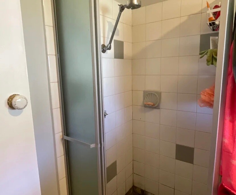 Share house Forest Hill, Melbourne 220pw, 2 bedroom house