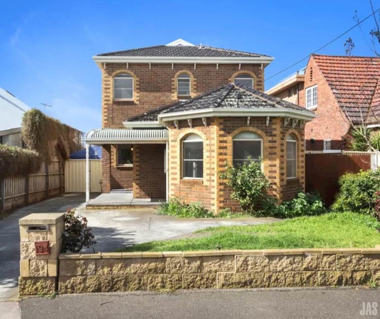 Share house Newport, Melbourne 207pw, 4+ bedroom house