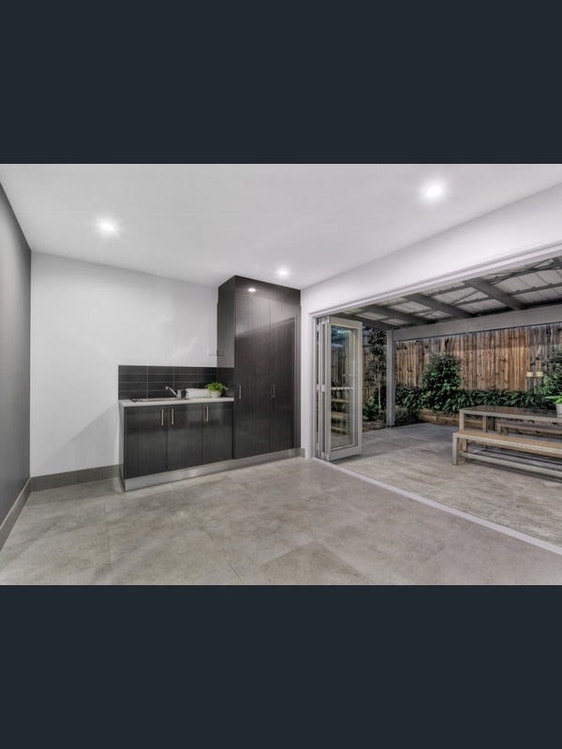 Share house Norman Park, Brisbane 250pw, 2 bedroom house