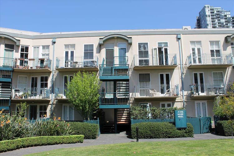 Share house Southbank, Melbourne 230pw, 3 bedroom apartment