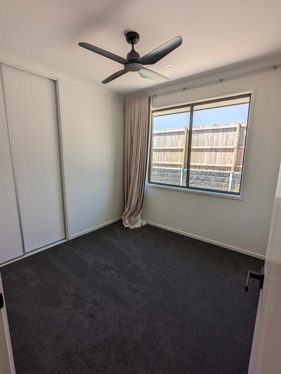 Share house Redland Bay, Brisbane 270pw, 4+ bedroom house