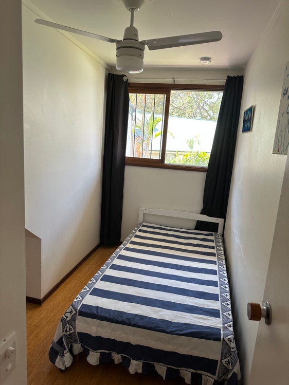 Share house Chapel Hill, Brisbane 260pw, 4+ bedroom house