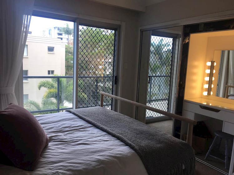 Share house Kangaroo Point, Brisbane 300pw, 2 bedroom apartment