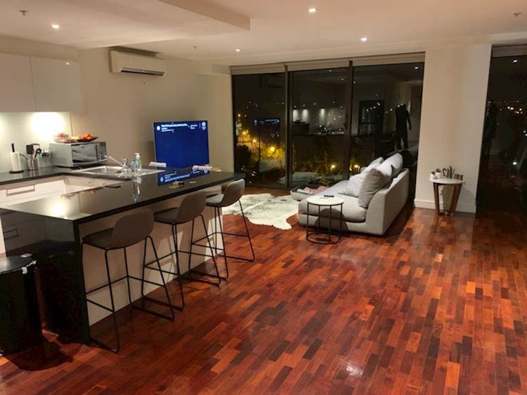 Share house Ivanhoe, Melbourne 240pw, 3 bedroom apartment