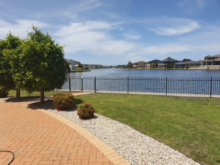 Share house Point Cook, Melbourne 195pw, 4+ bedroom house