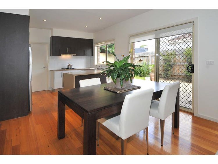Share house Oak Park, Melbourne 160pw, 2 bedroom house