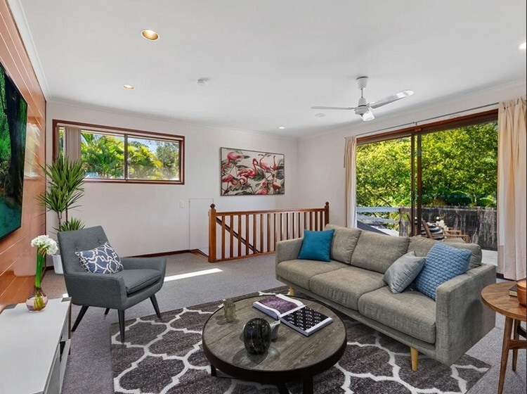Share house Chapel Hill, Brisbane 260pw, 4+ bedroom house