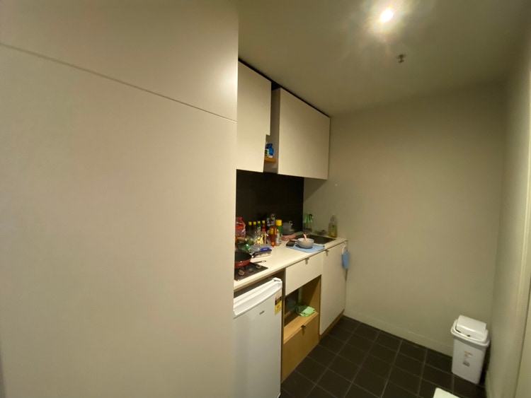 One bedroom apartment Carlton, Melbourne 402pw, 1 bedder/studio
