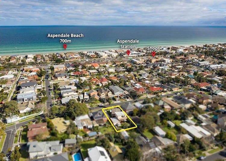 House share Aspendale, Melbourne 180pw, 4+ bedroom house