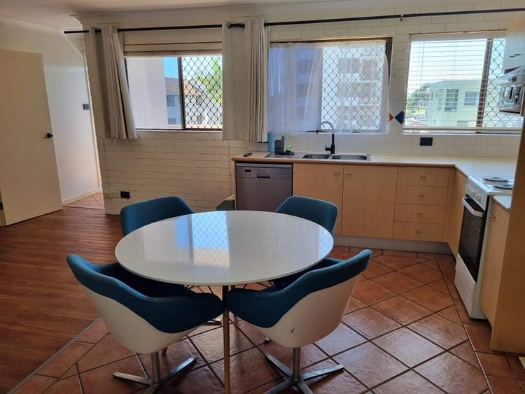 Share house Southport, Gold Coast 300pw, 2 bedroom apartment